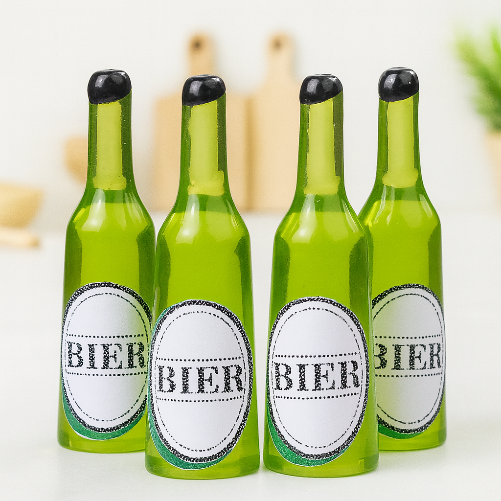 Miniatur Bierflasche 4-teilig ca. 3,5x1cm mit Etikett – Wichtel Zubehör Kunststoff