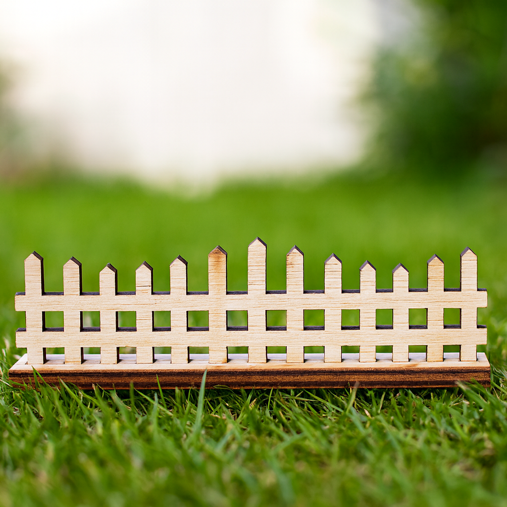 Miniatur Zaun 12cm aus Holz – Wichtel Zubehör für Puppenhaus, Diorama & Modellbau